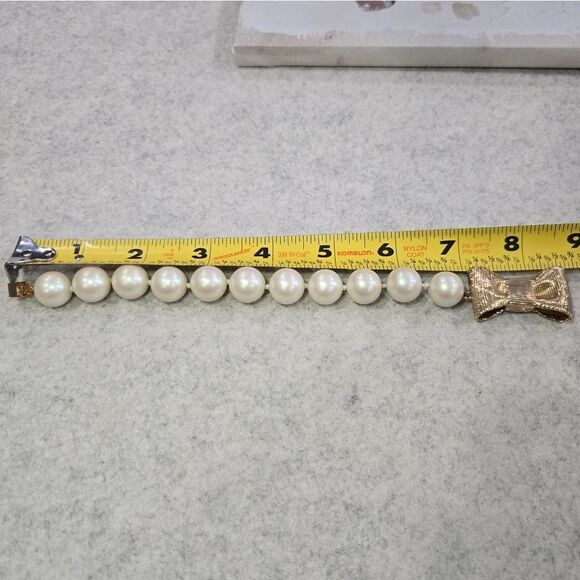 🐢 Kate Spade Gold Bow + Pearl Bracelet 🥰🥰😍 - Picture 6 of 13